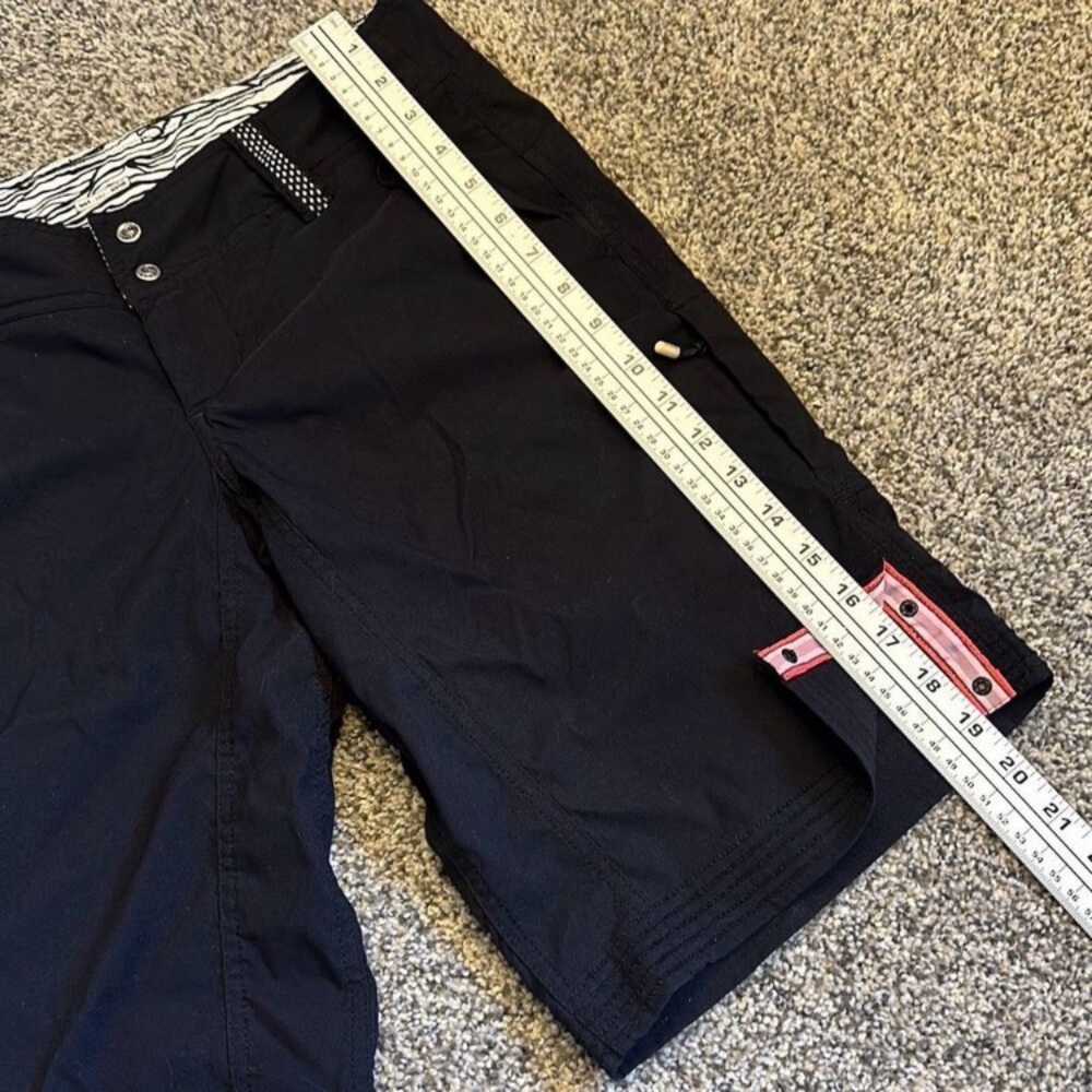 Lululemon Ride On Bermuda Shorts - Picture 5 of 9